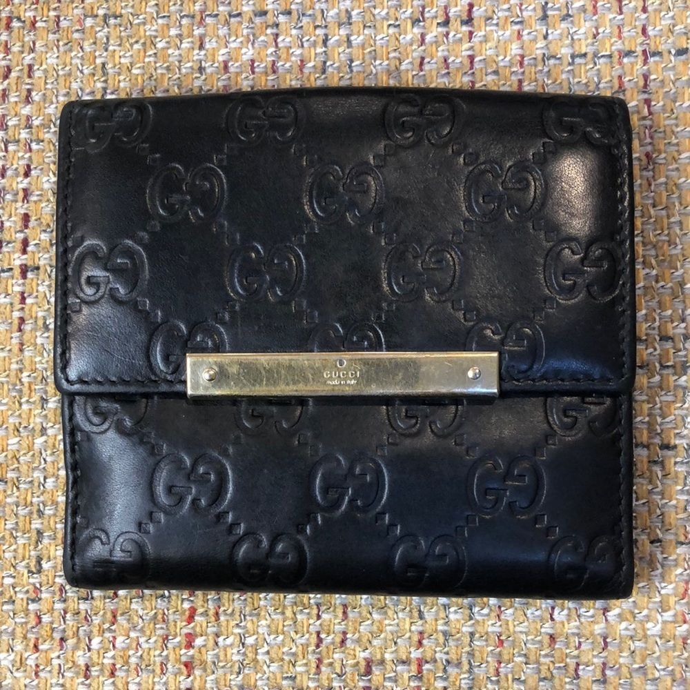 GUCCI GG Black Guccissima Bifold Wallet With Billfold & Coin Section